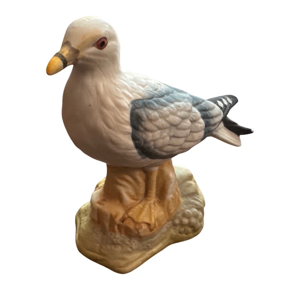 Seagull Figurine Porcelain Bird Coastal Decor White Grey Excellent